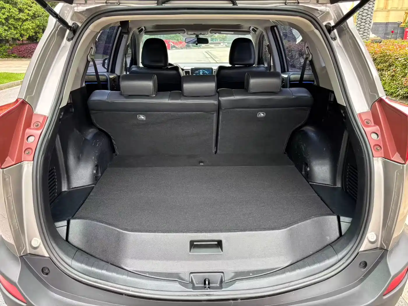 Toyota RAV4 Rongfang 2013 2.0L CVT 4WD Pioneer фото 15