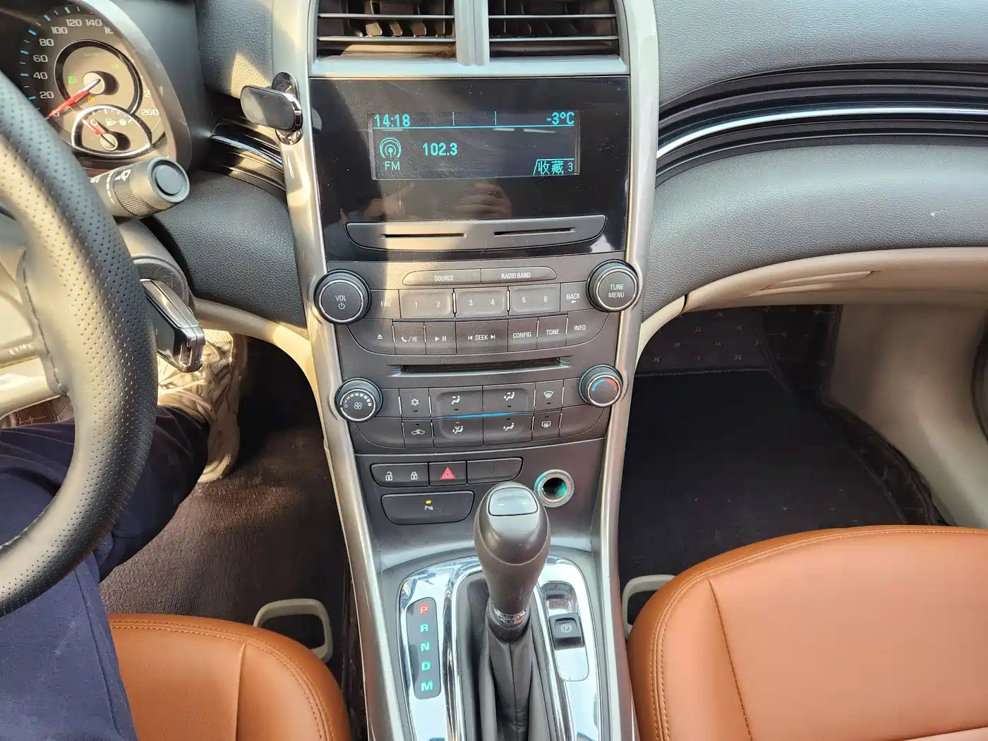 Chevrolet Malibu 2014 2.0L Automatic Comfort фото 14