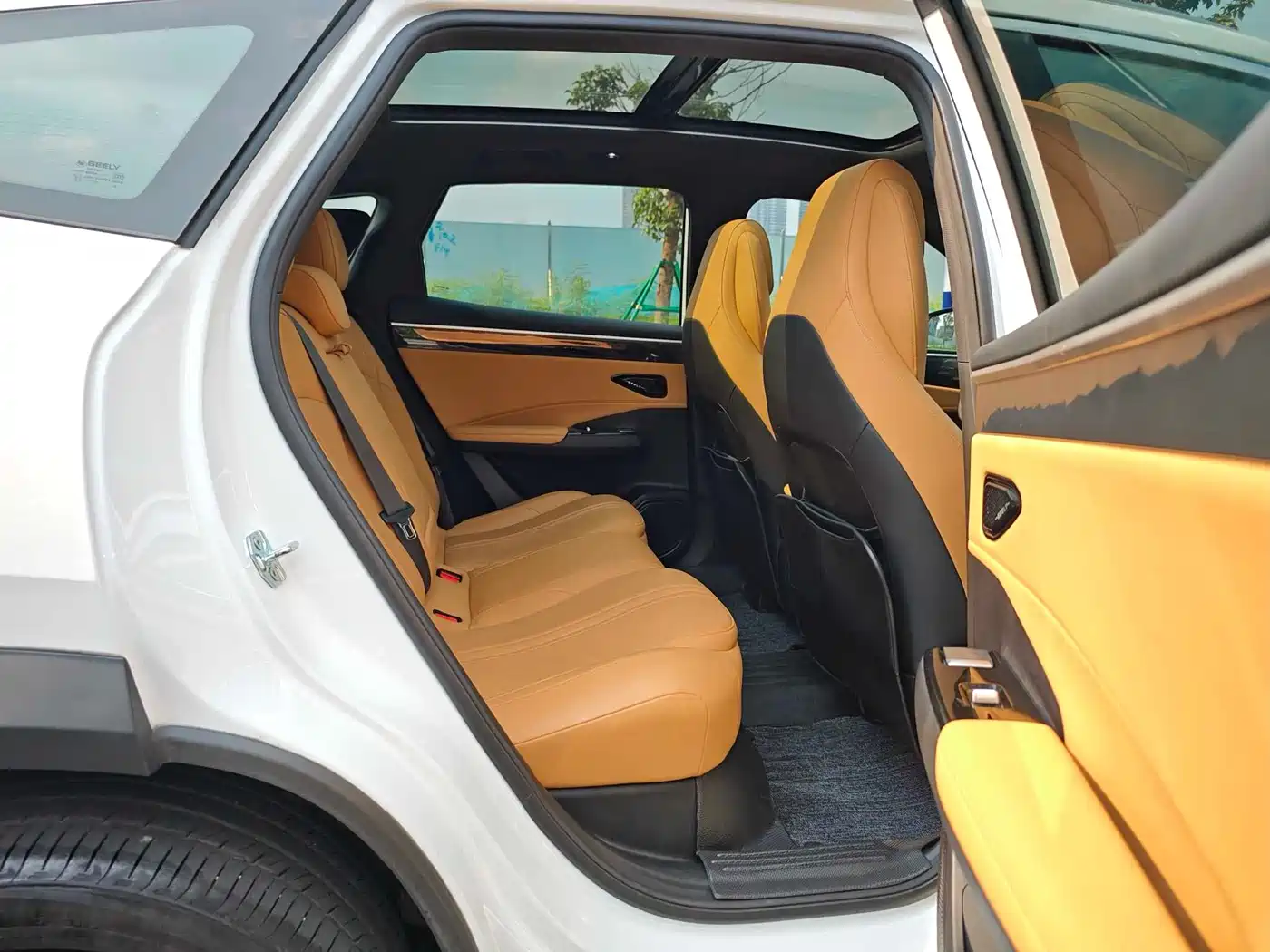 Geely Galaxy Galaxy L7 2024 1.5T 115km MAX Soaring Dragon Edition фото 15