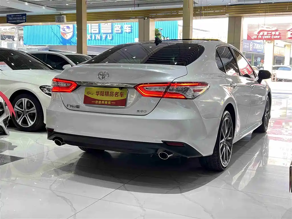 Toyota Camry 2021 2.5G Luxury Edition фото 4
