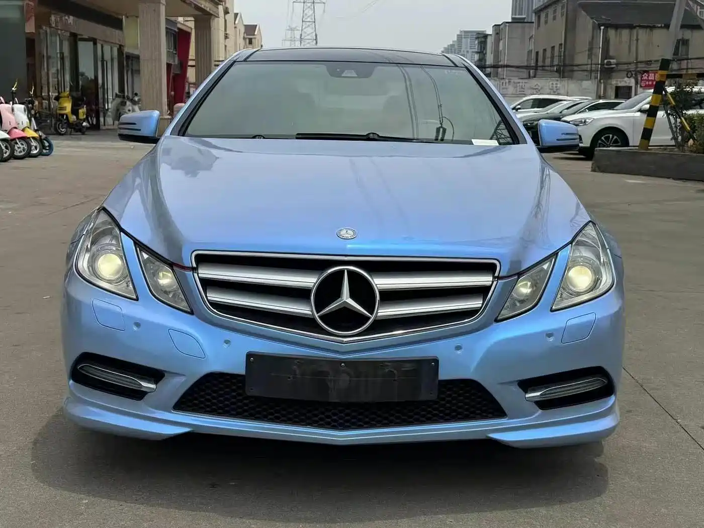 Mercedes-Benz E-Class (Import) 2012 E 200 CGI Coupe фото 2
