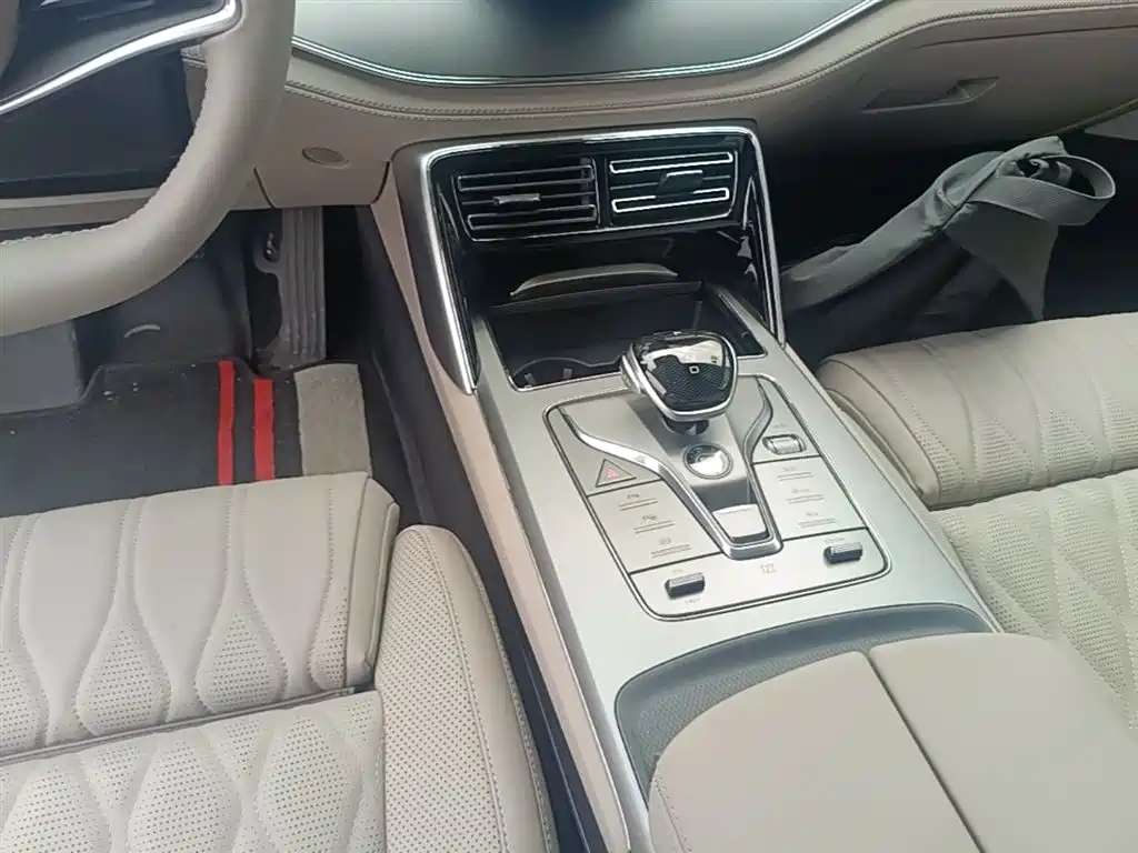 BYD Tang New Energy 2025 Smart Driving Edition DM-i 115KM Flagship фото 14