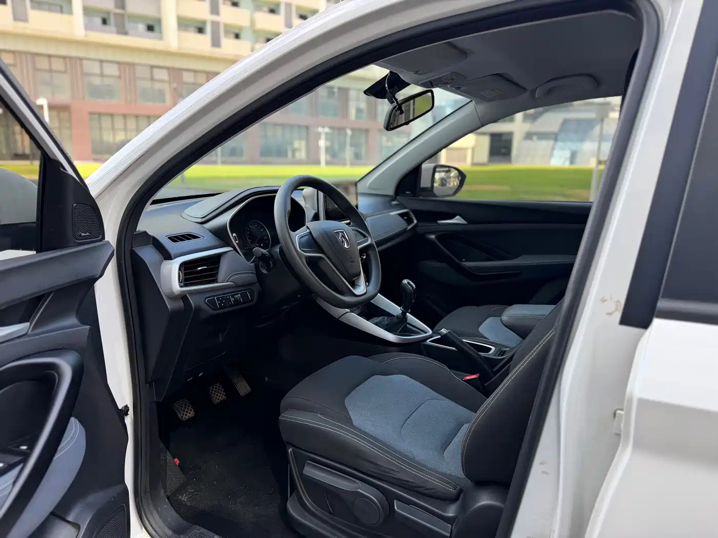 Baojun 530 2019 2019 1.5T Manual Elite 7-Seater China VI
