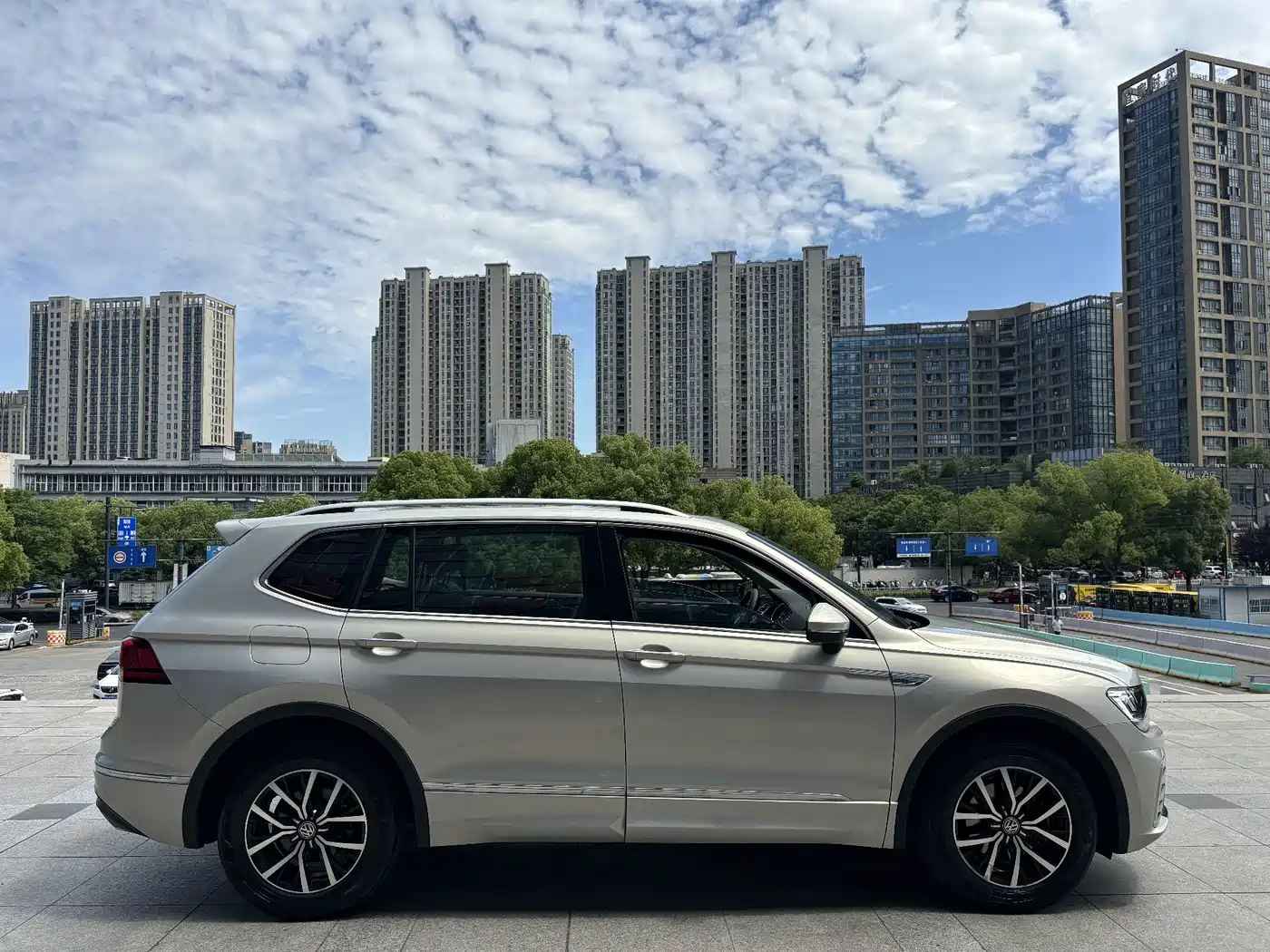 Volkswagen Tiguan L PHEV 2019 430PHEV Hybrid Luxury Edition фото 7