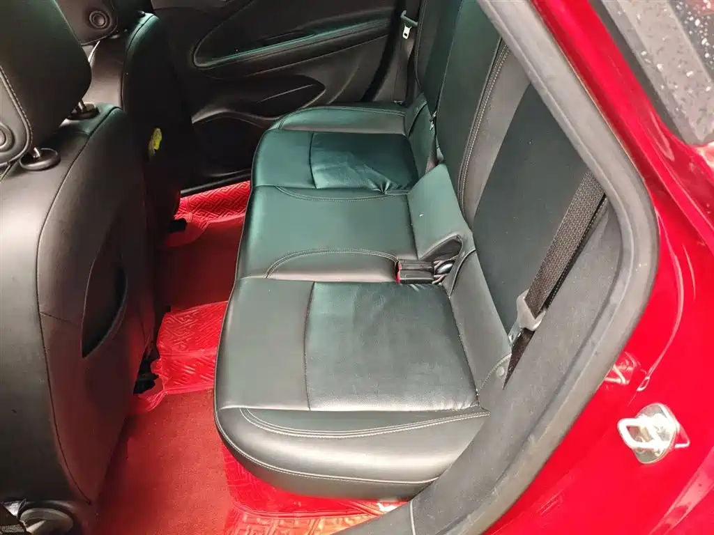 Buick Verano 2019 Sedan 20T Dual Clutch Leading фото 17
