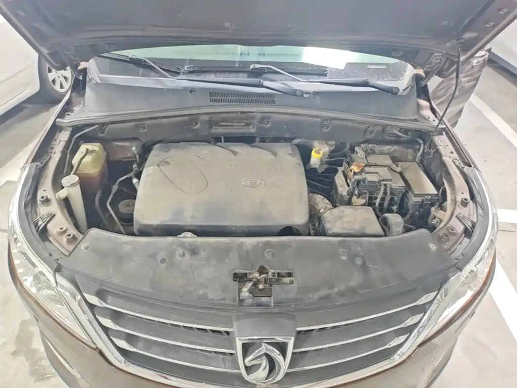 Baojun 560 2017 2016 1.8L Manual Luxury