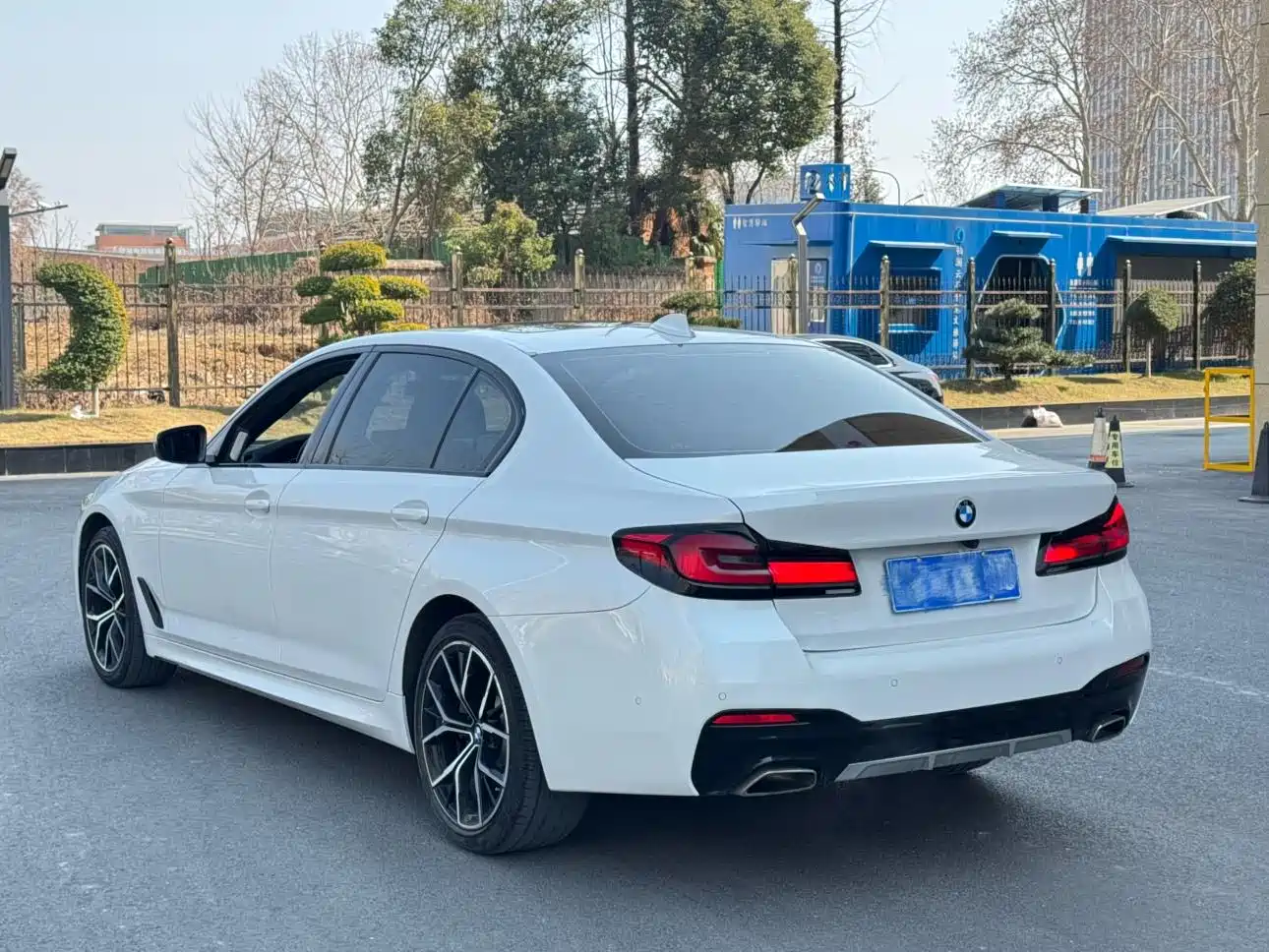 BMW 5 Series 2022 530Li Exclusive M Sport Package фото 8