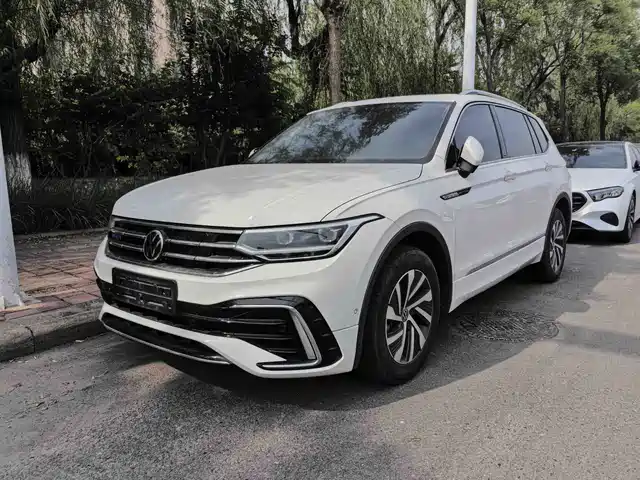 Volkswagen Tiguan L PHEV 430PHEV, Плагин-гибрид, Премиум