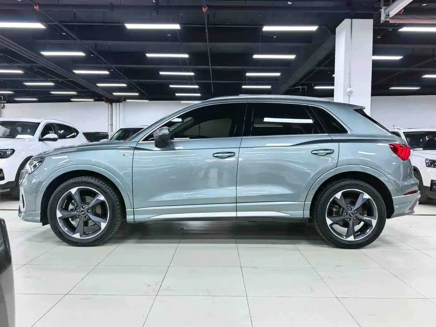 Audi Q3 2022 35 TFSI Fashion Elegance фото 7