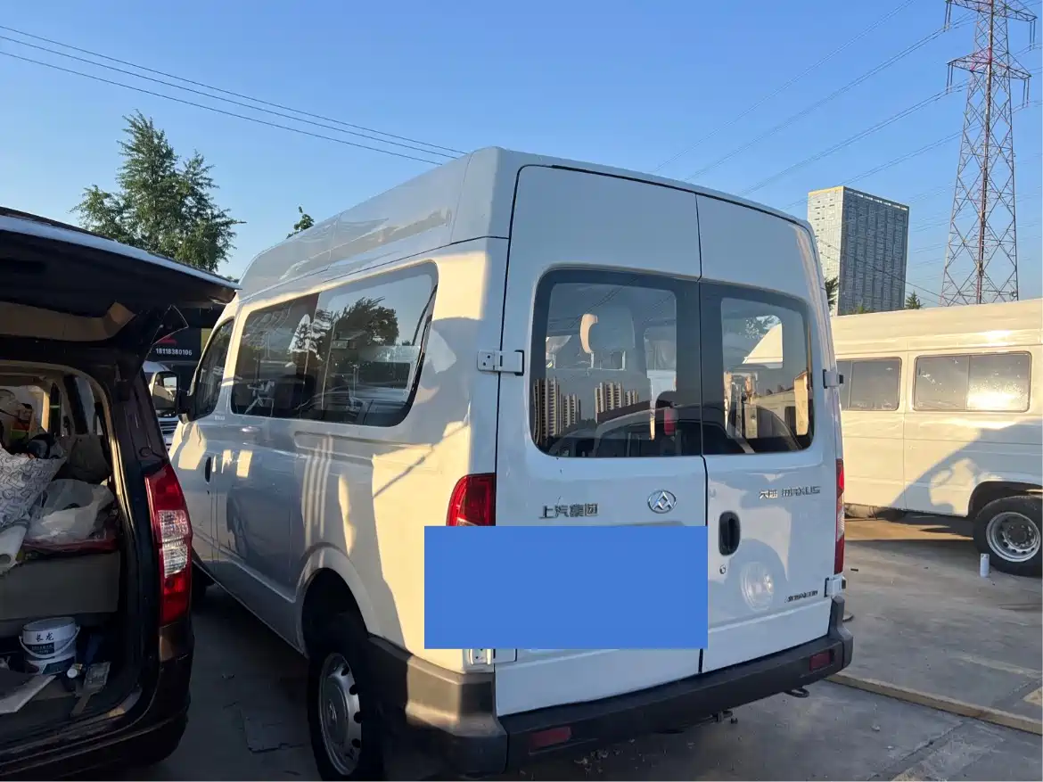 SAIC Maxus Xintu V80 2017 2.5T Manual Shangjie Edition China IV Short Wheelbase Medium Roof 9 Seats фото 11
