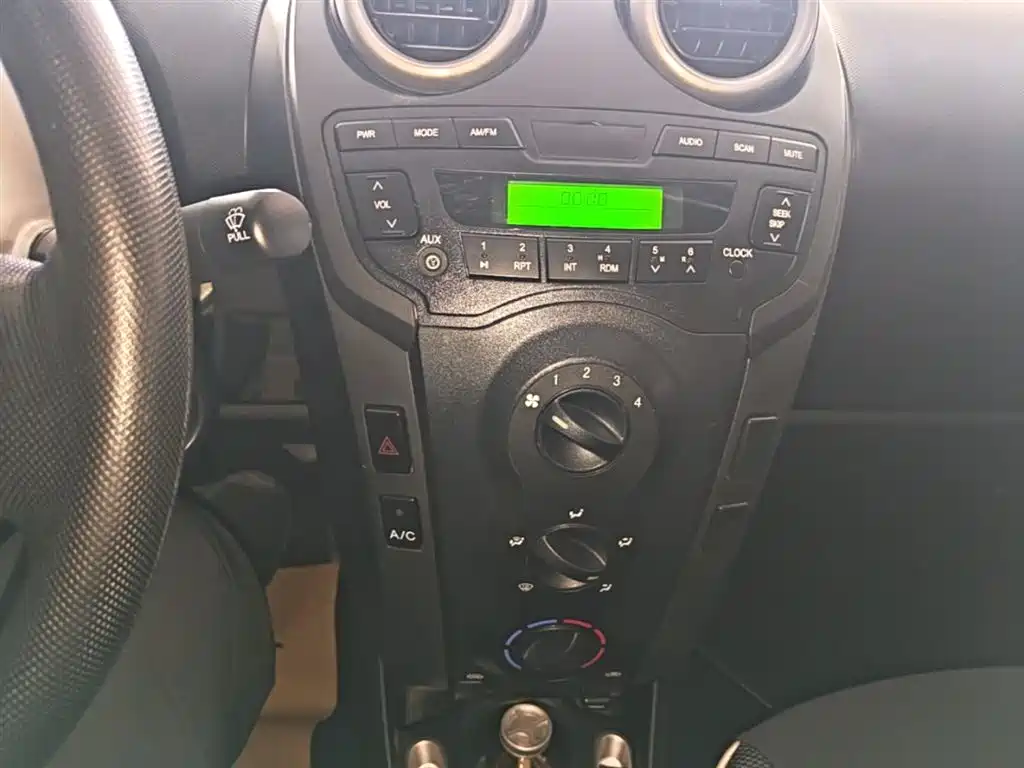 BYD F0 2015 1.0L AMT Xuan Cool Edition фото 13