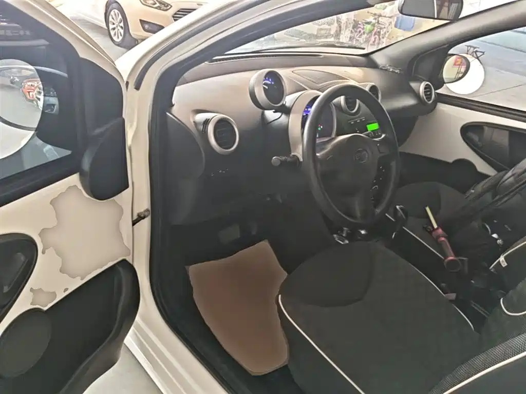 BYD F0 2015 1.0L AMT Xuan Cool Edition фото 16