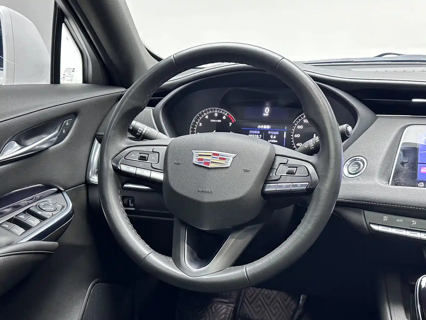 Cadillac XT4 2021 28T FWD Technology Edition фото 13