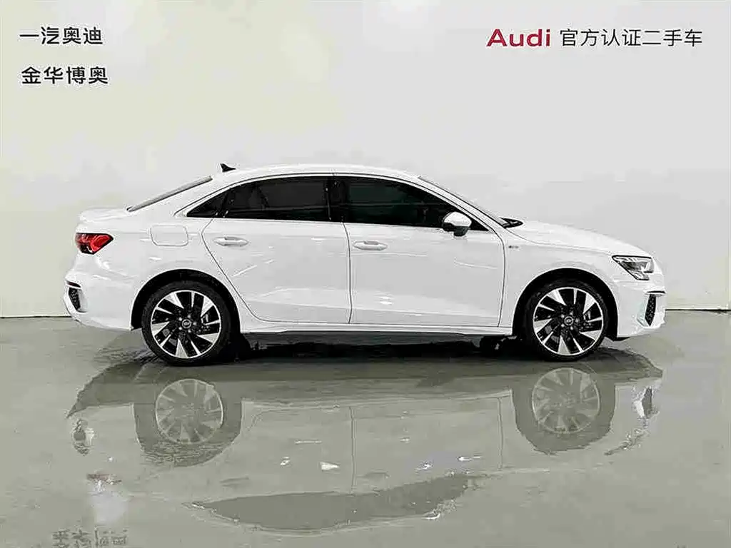 Audi A3 2023 Facelift A3L Limousine 35 TFSI Fashion Sport фото 3