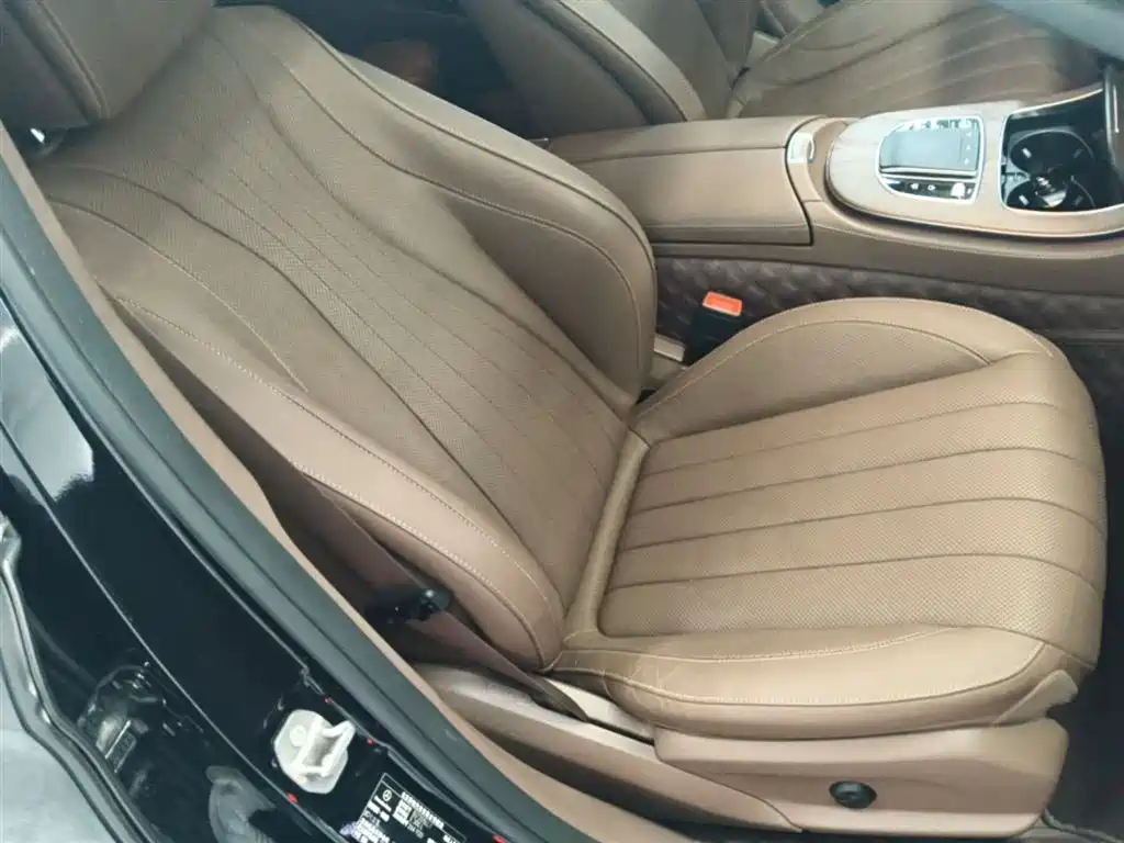 Mercedes-Benz E-Class 2020 Facelift E 300 L Exclusive фото 25
