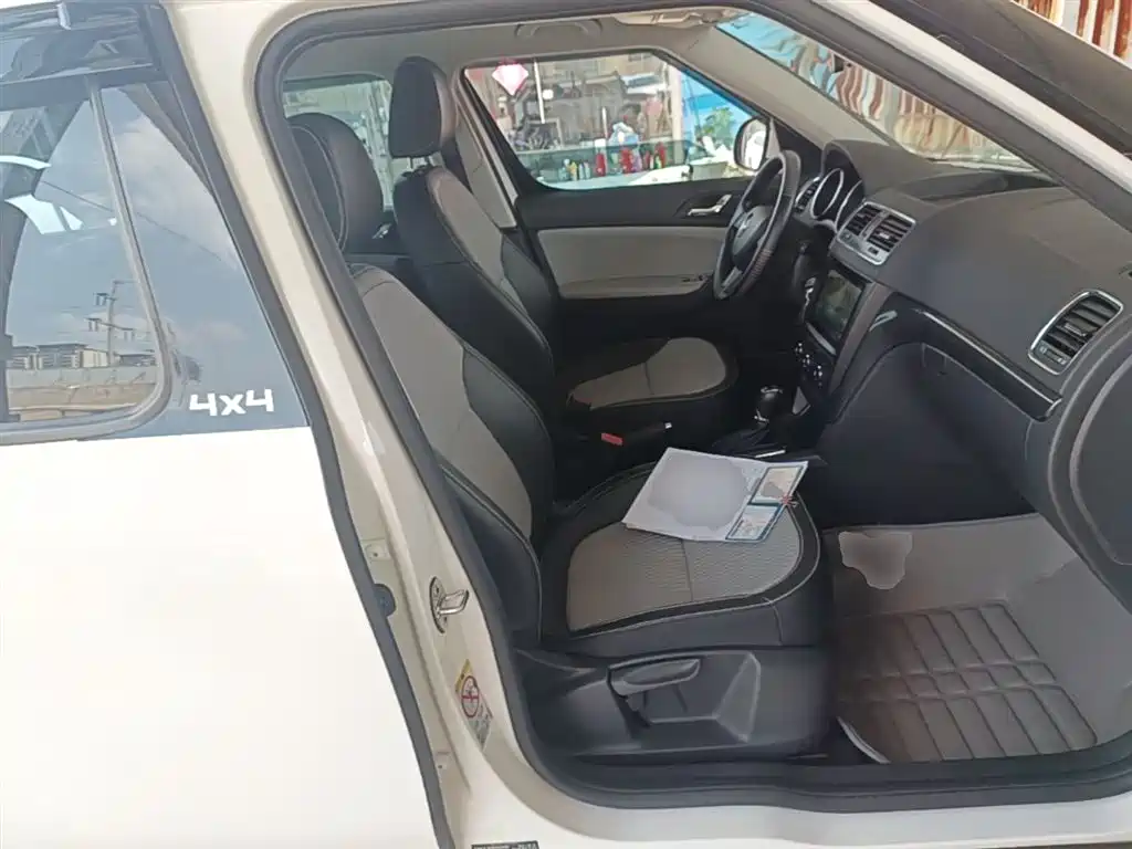 Škoda Yeti 2017 TSI280 DSG Advance фото 25