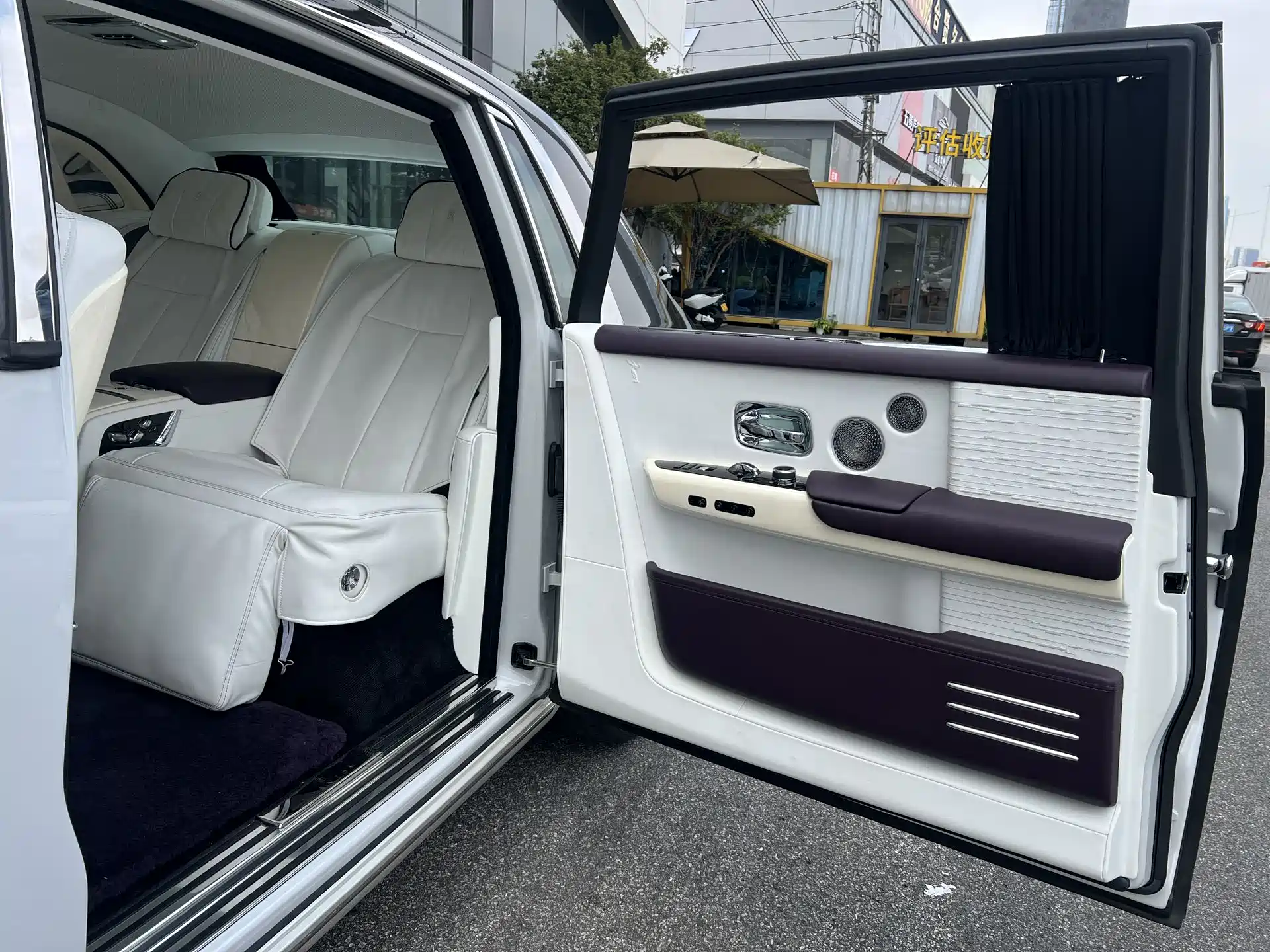 Фото 13 - Rolls-Royce Phantom