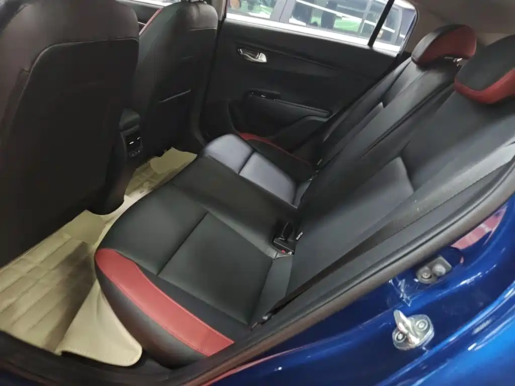 Kia KX CROSS 2017 1.4L AT GLS фото 17