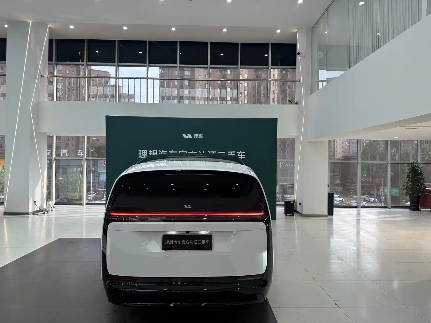 Li Auto MEGA 2024 2024 Ultra