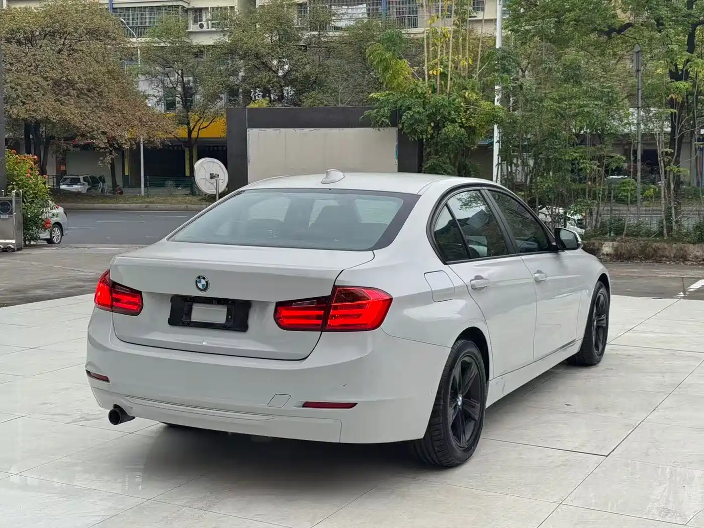 BMW 3 Series 2015 320i Fashion фото 7