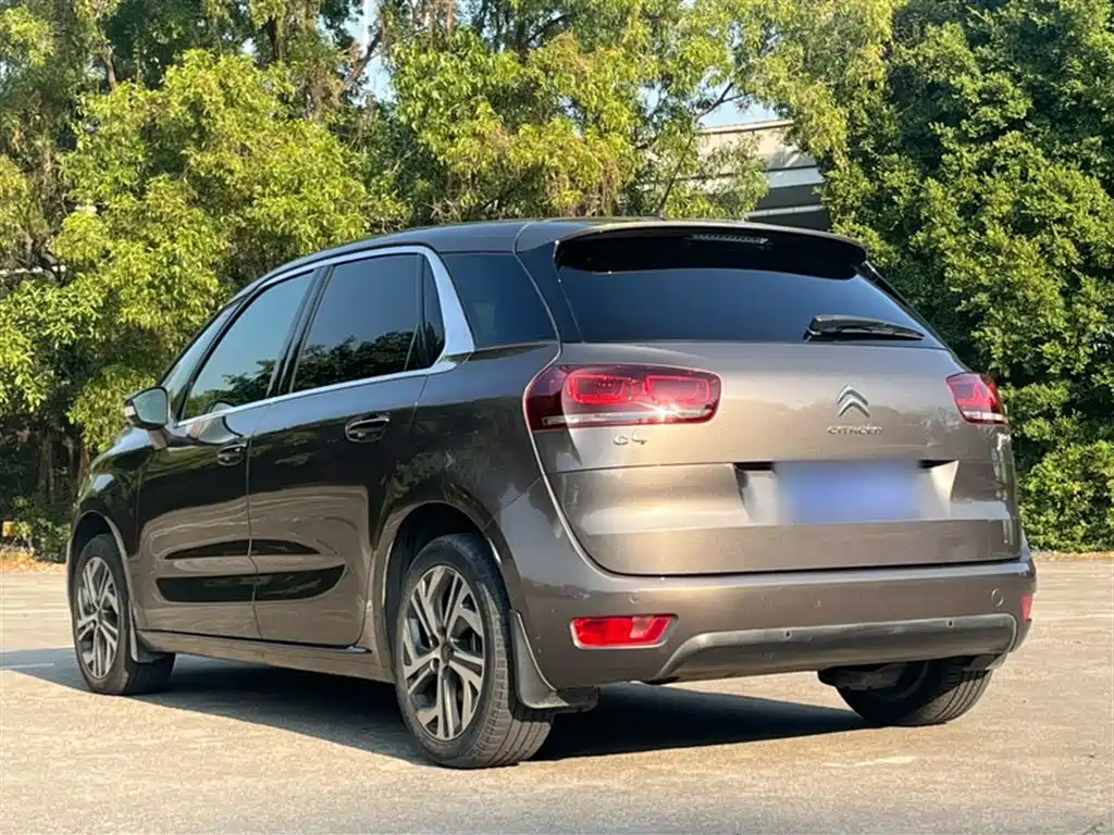 Фото 19 - Citroën C4 Picasso