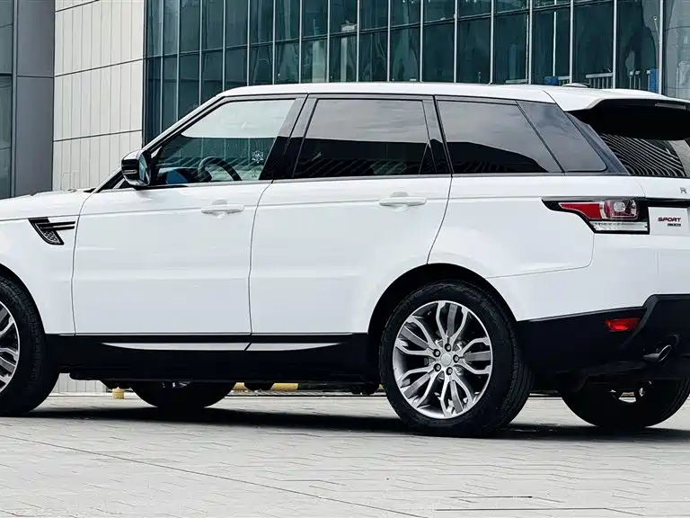 Land Rover Range Rover Sport 2015 3.0 SC V6 HSE DYNAMIC фото 10