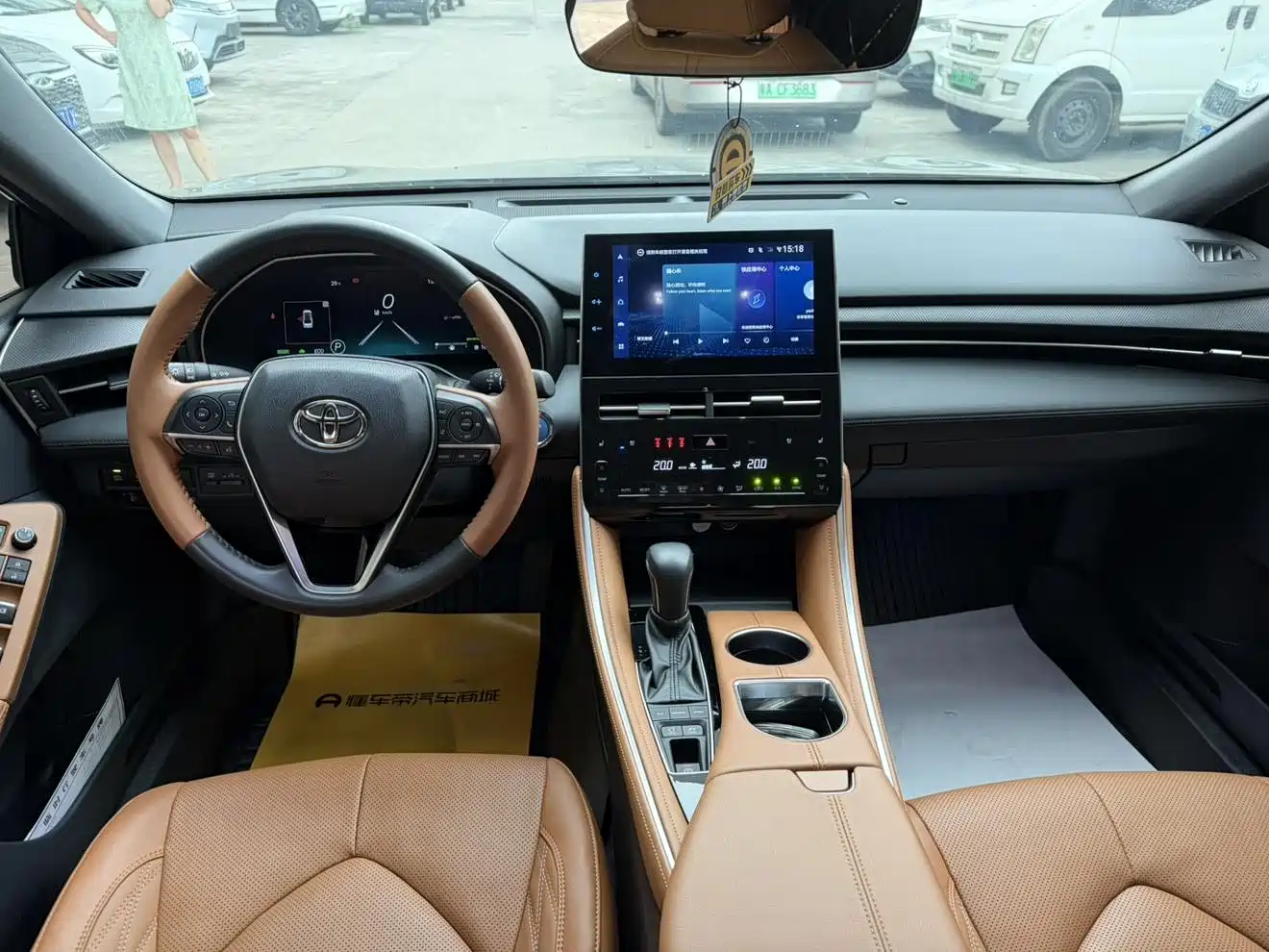 Toyota Avalon 2024 Model Hybrid 2.5L XLE Prestige Edition фото 7