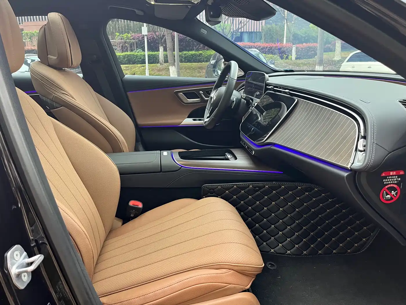 Mercedes-Benz E-Class 2024 E 300 L Fashion фото 10