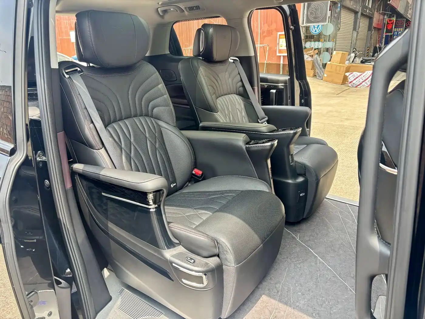 GAC Trumpchi Trumpchi M8 2024 Master Series Super Hybrid фото 12