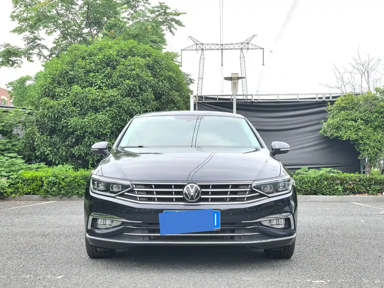 Volkswagen Magotan 2020 330TSI DSG Leading фото 2