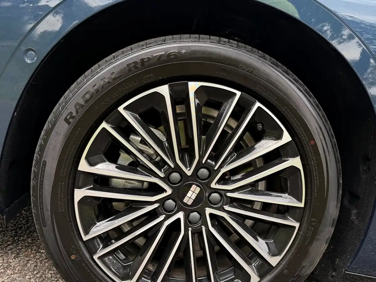 Geely Galaxy Galaxy Xingyao 8 2025 2025 130km EM-i Premium Edition
