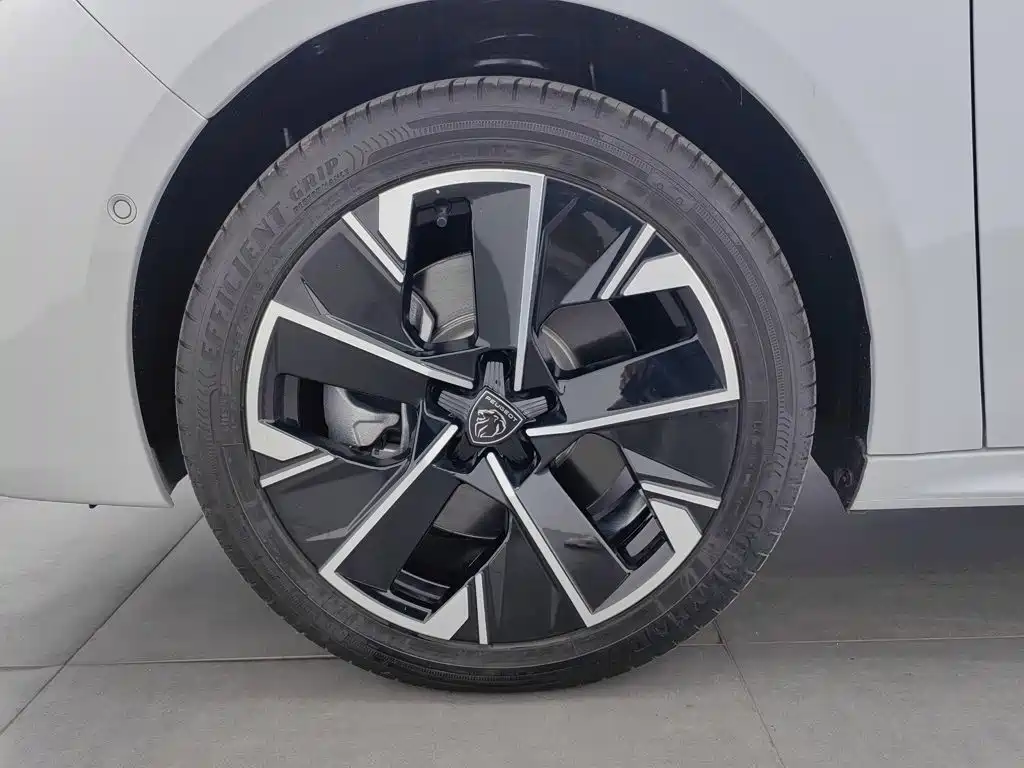 Peugeot 508 2026 2025 508L 400THP Dynamic Flagship