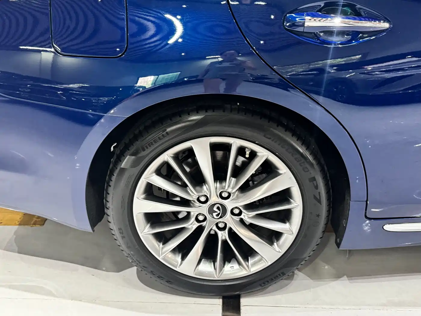 Infiniti Q50L 2019 2018 2.0T Premium Edition (China VI)
