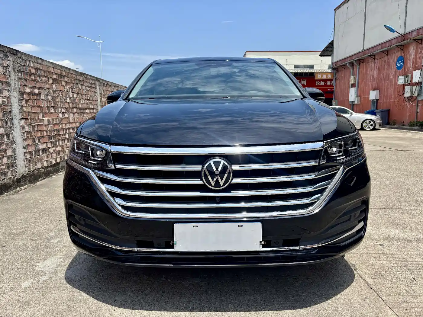 Volkswagen Viloran 2024 380TSI Prestige Edition фото 2
