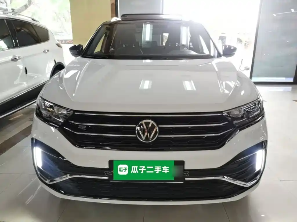 Фото 3 - Volkswagen T-ROC