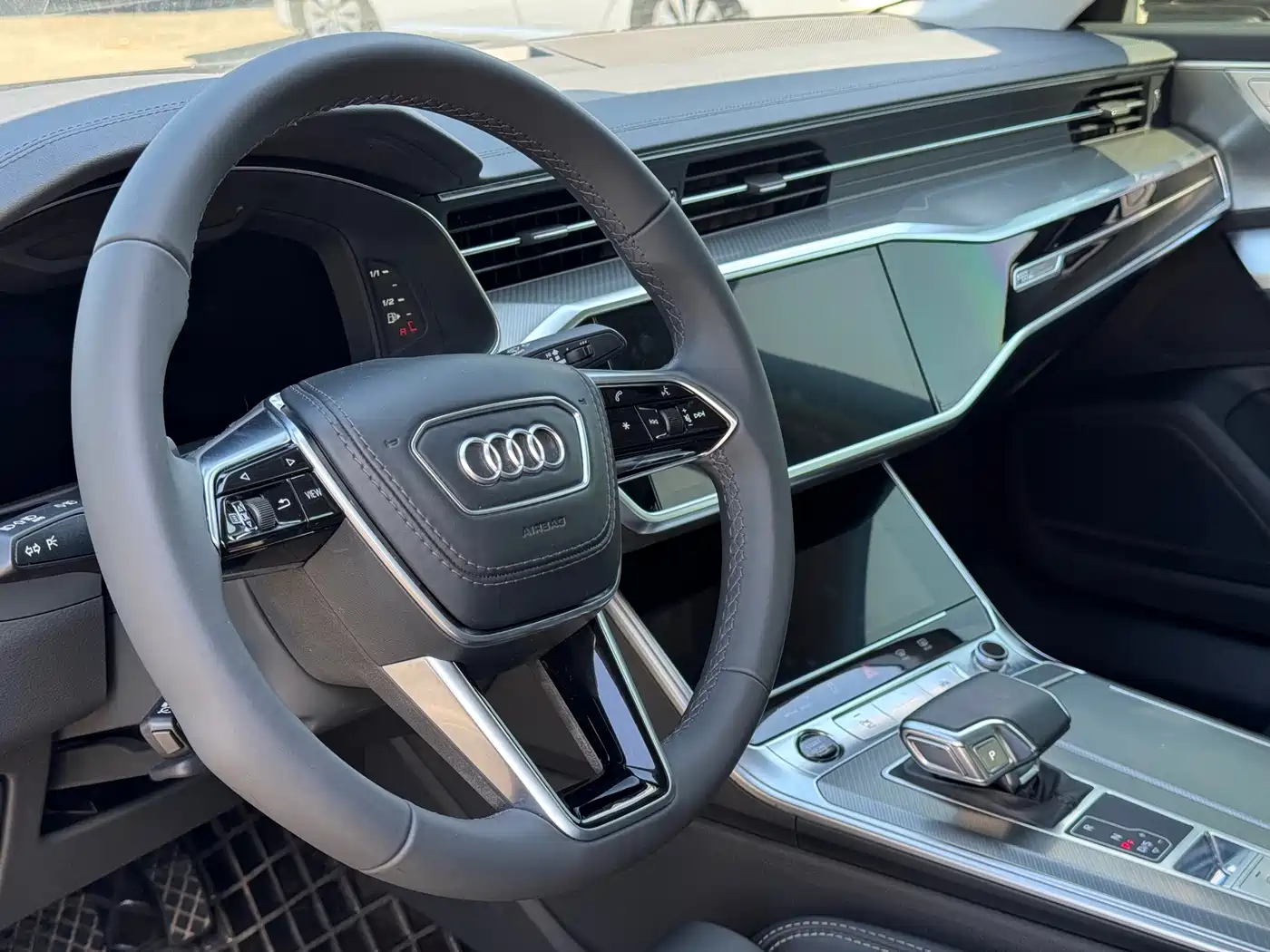 Audi A6L 2024 45 TFSI Premium Elegance фото 13