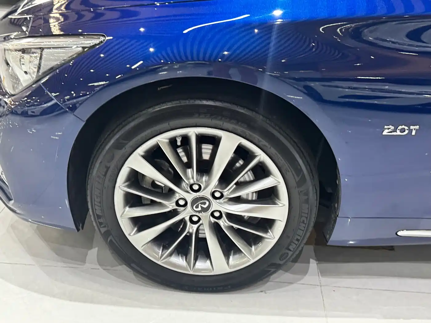 Infiniti Q50L 2019 2018 2.0T Premium Edition (China VI)