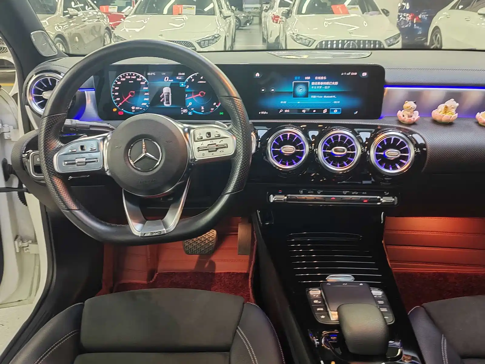 صورة 11 - Mercedes-Benz A-Class