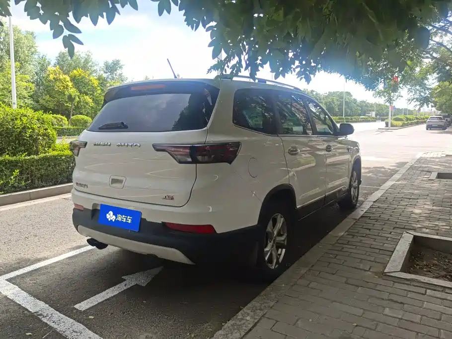 Bisu Auto Bisu T5 2017 2017 1.5T Manual Comfort