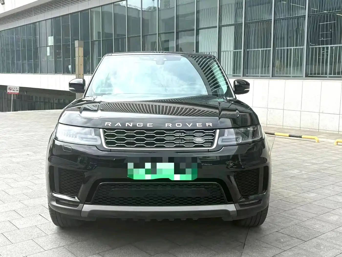Land Rover Range Rover Sport PHEV 2020 P400e SE фото 2