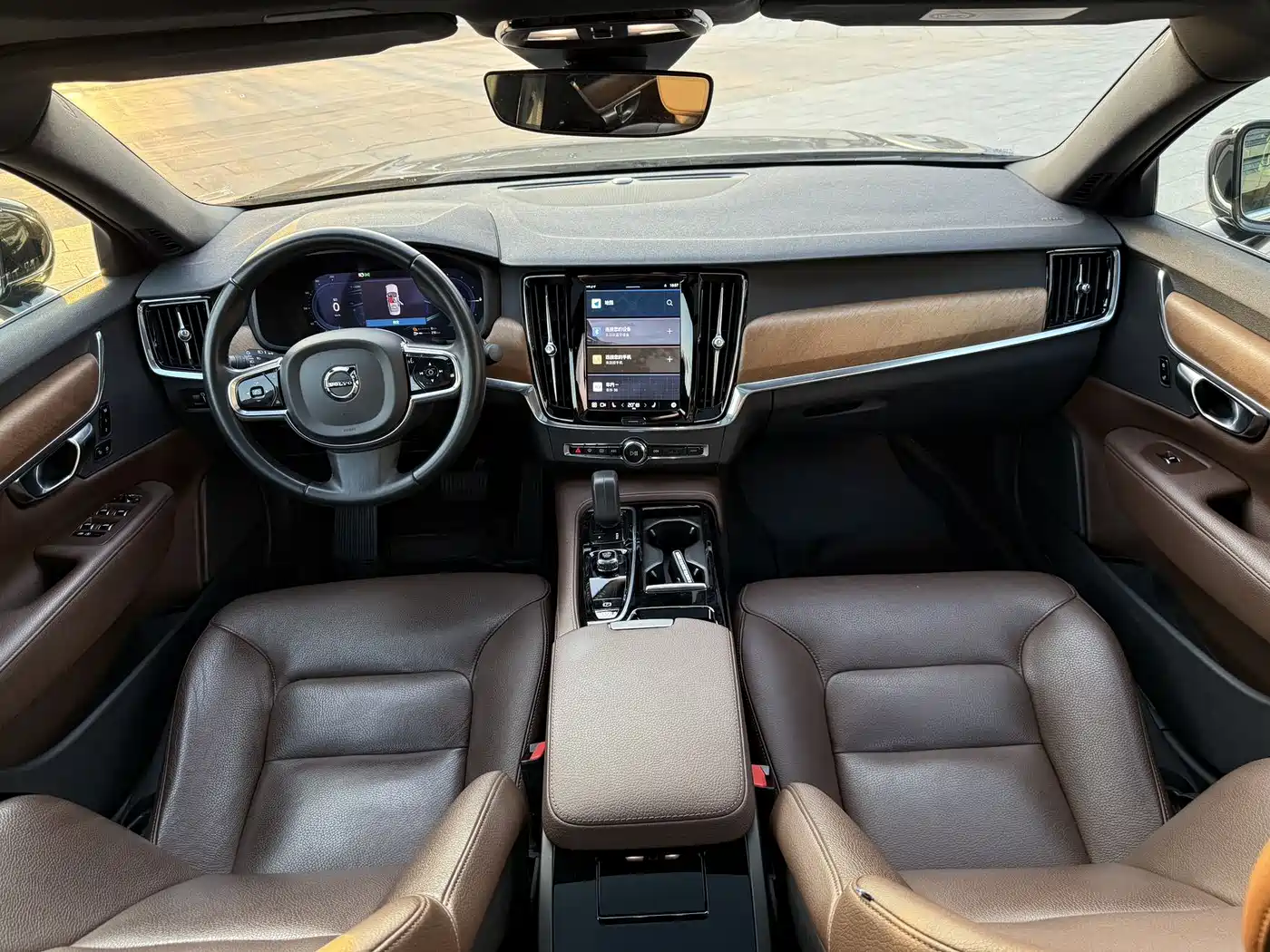 VOLVO S90 PLUG IN HYBRID