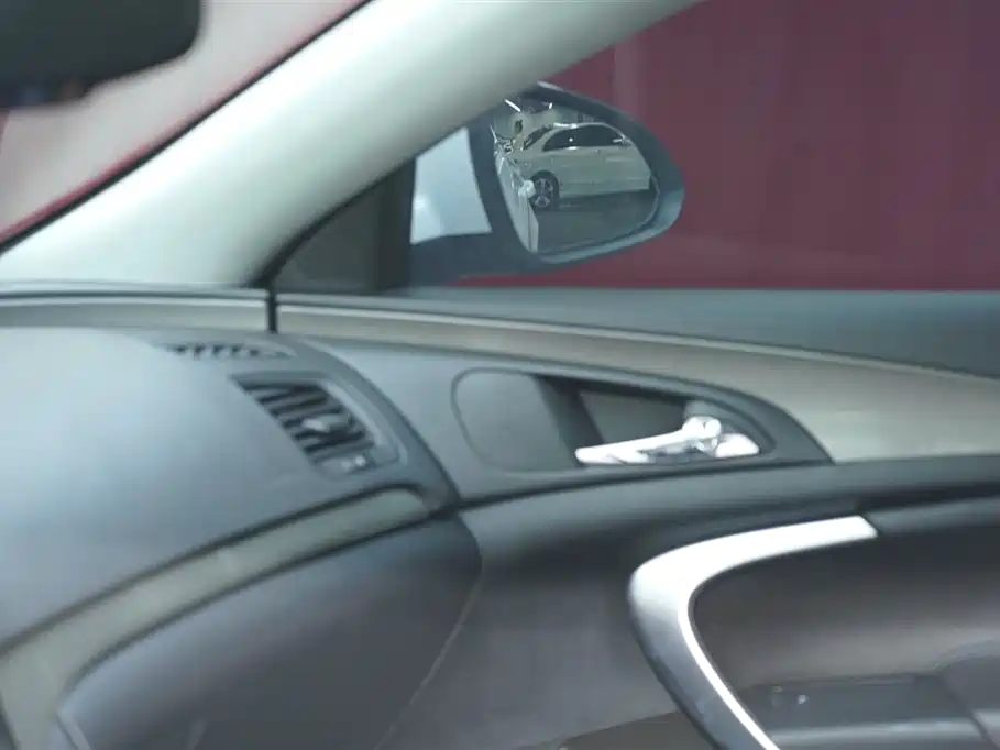 Buick Regal 2013 1.6T Automatic Elite Sport Edition фото 12