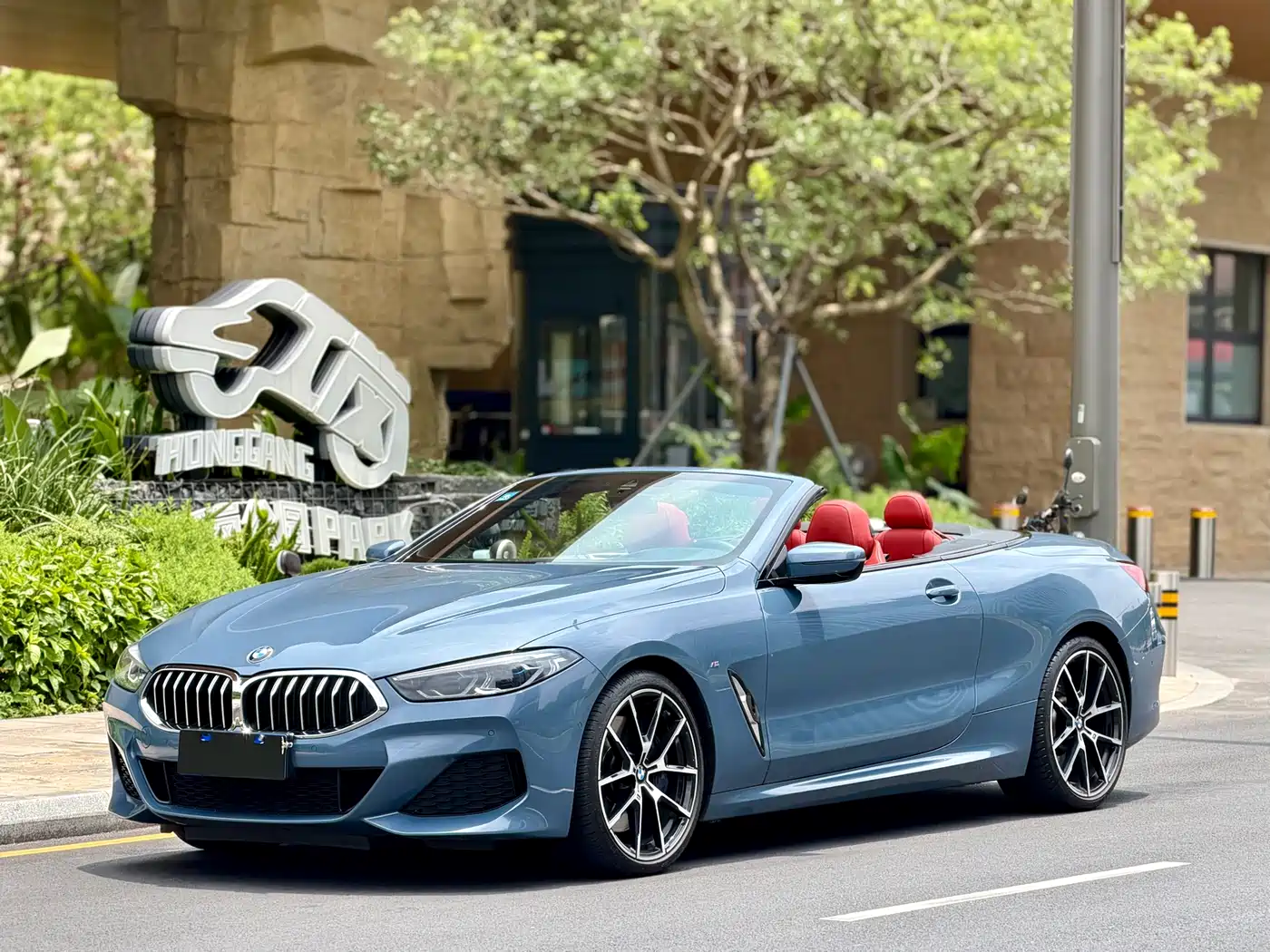 BMW 8 Series 2019 840i Convertible M Sport