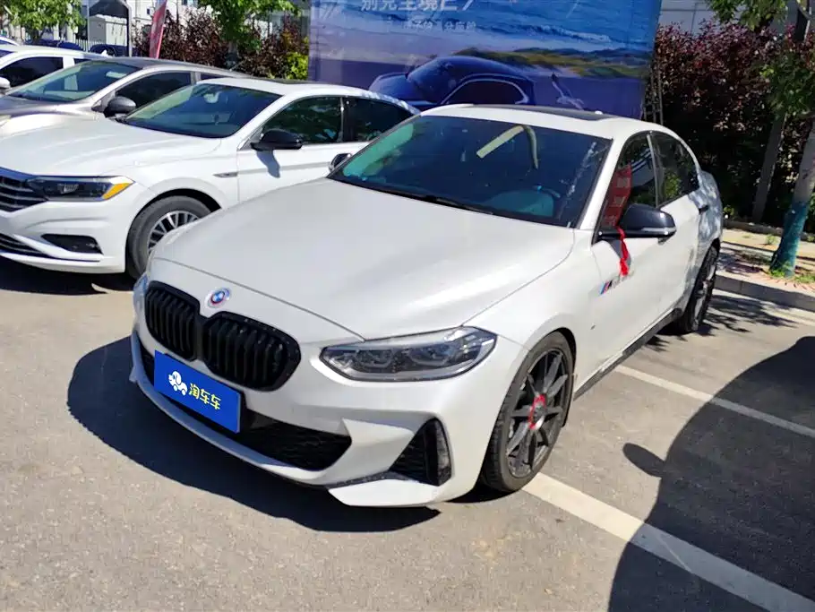 BMW 1 Series 2021 125i M Sport Black Night Edition