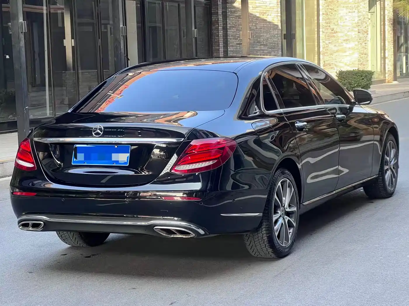 Mercedes-Benz E-Class 2019 E 200 L фото 10