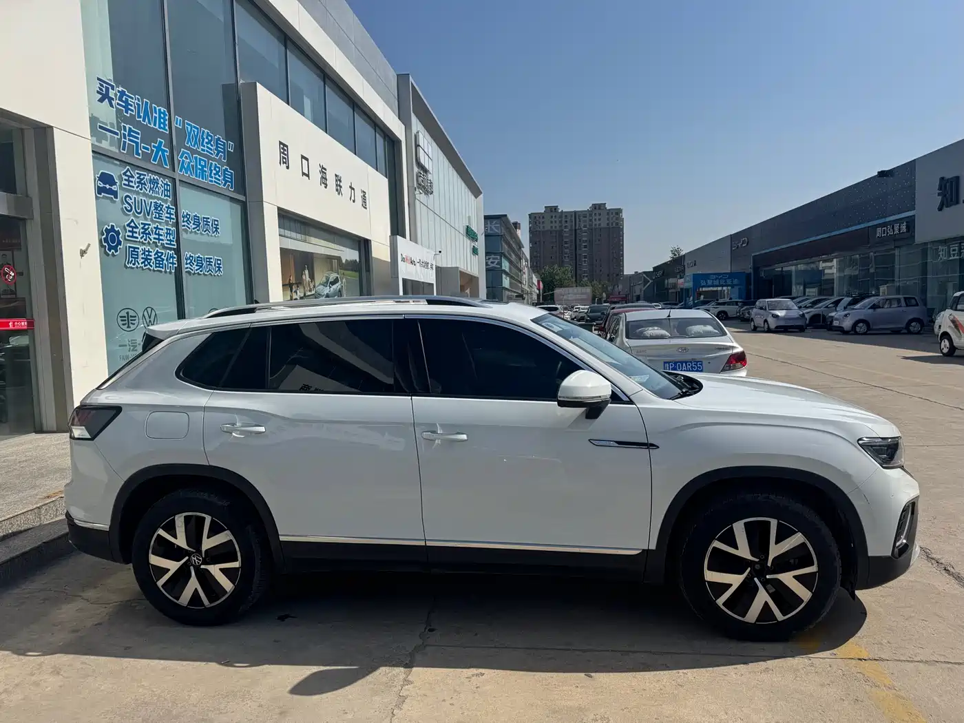 Volkswagen Tayron 2024 300TSI 2WD Luxury Plus Advanced фото 4