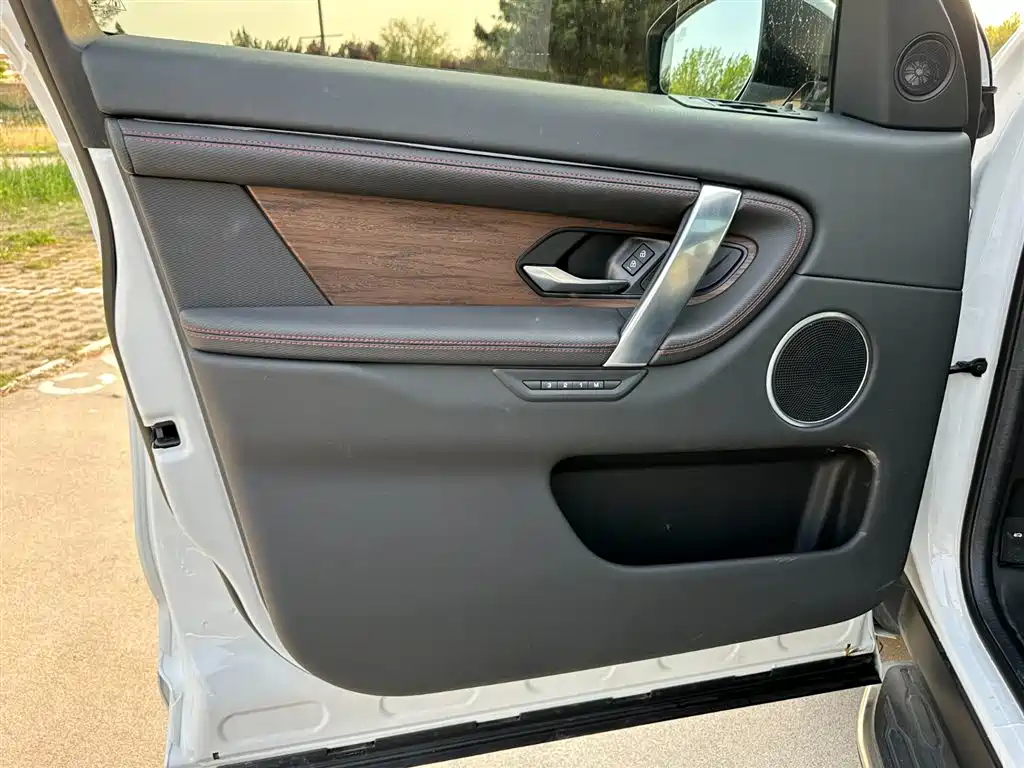 Land Rover Discovery Sport 2022 Model 249PS R-Dynamic SE Performance Tech Edition 5-Seater фото 13