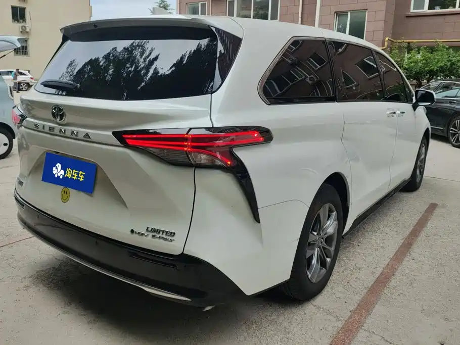 2026 Toyota Sienna