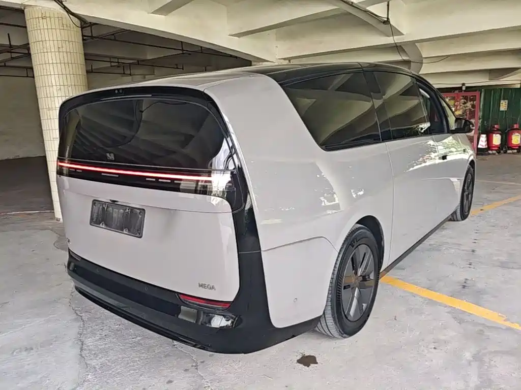 Li Auto MEGA 2024 2024 Ultra