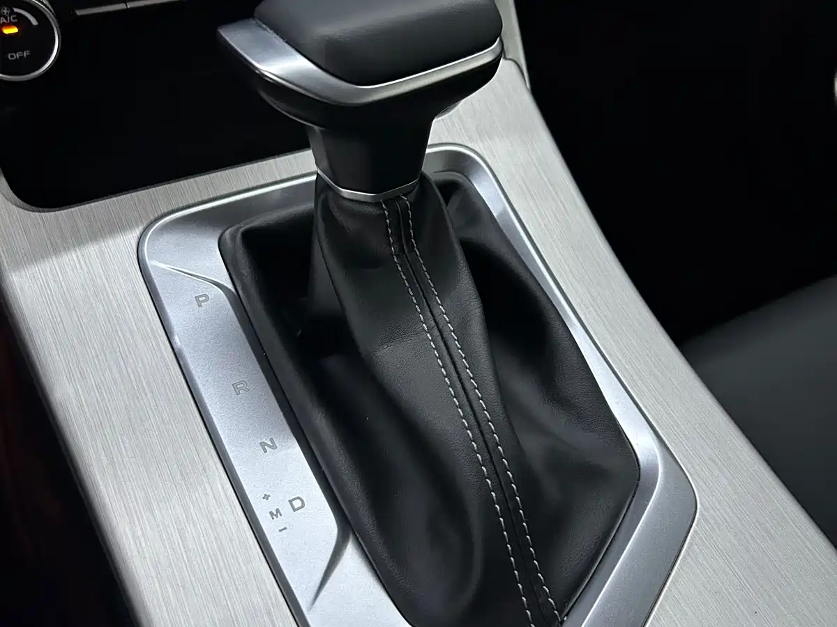 Geely Coolray 2024 2025 1.5L CVT Super Edition